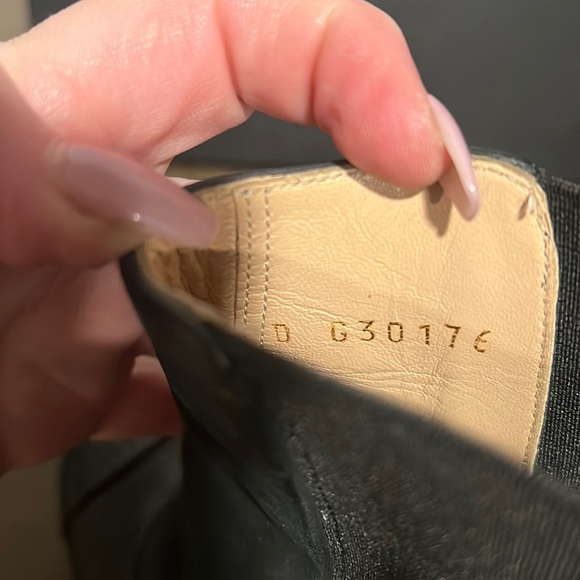 CHANEL black leather & suede platform boots w/capped toe, block heel & CC logo - Picture 6 of 10